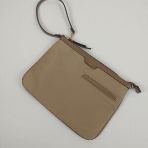 Tutilo NY Nylon Wristlet